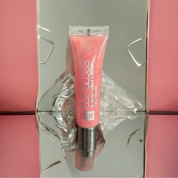 Rare Lip Gloss GAP Glossy Lip Sheen Lip Color Pink Lipgloss - Picture 1 of 4